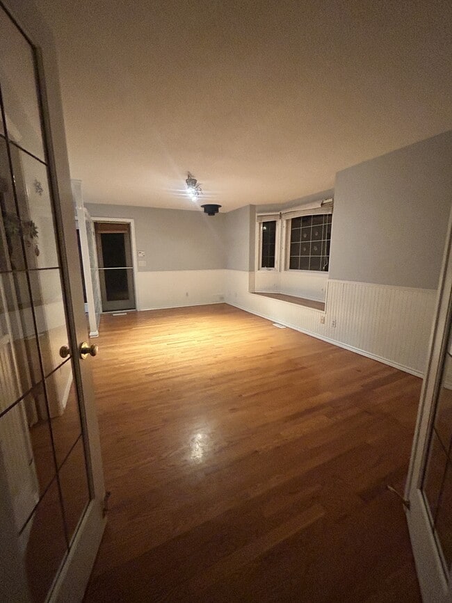 Photo - 7853-7826 26 Ave NW