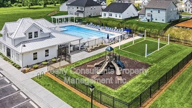 Photo - 534 Raspberry Hl Dr