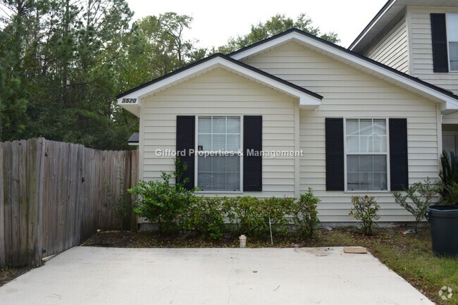 Building Photo - Well Maintained 3BR/2BA Townhome