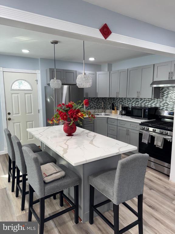 Photo - 400 N Massachusetts Ave