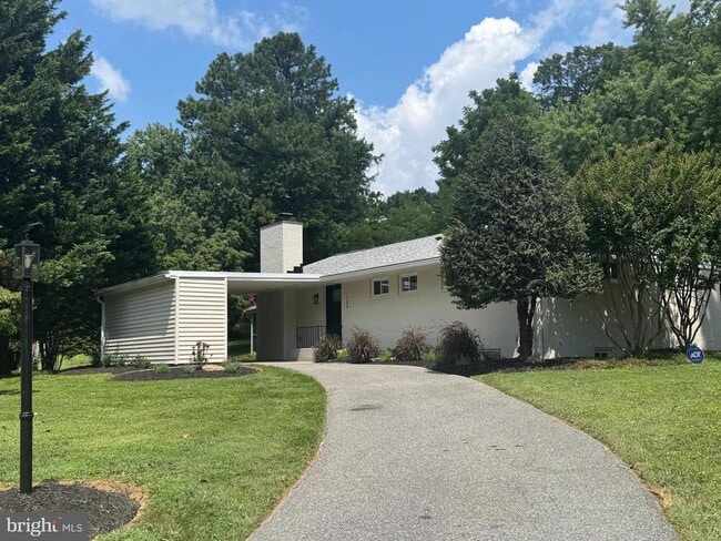 Building Photo - 1306 Pine Ridge Ln Rental