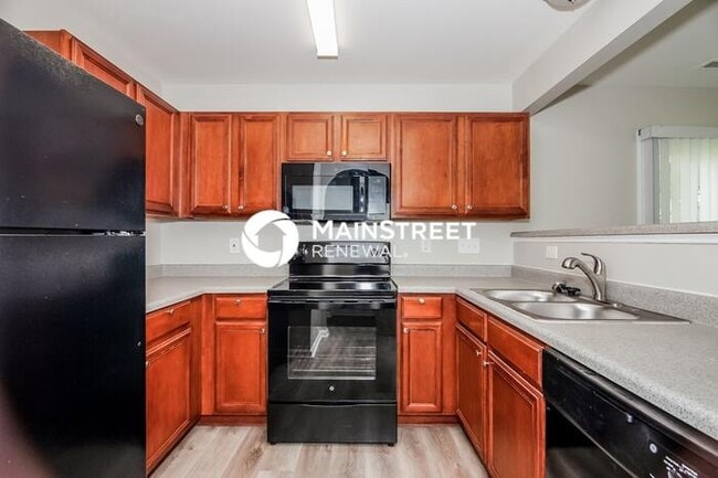 Photo - 4 Bedroom Pet-Friendly Home in Dallas, NC with Main Street Renewal