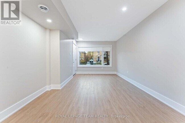 Photo - 119 Springfield Rd