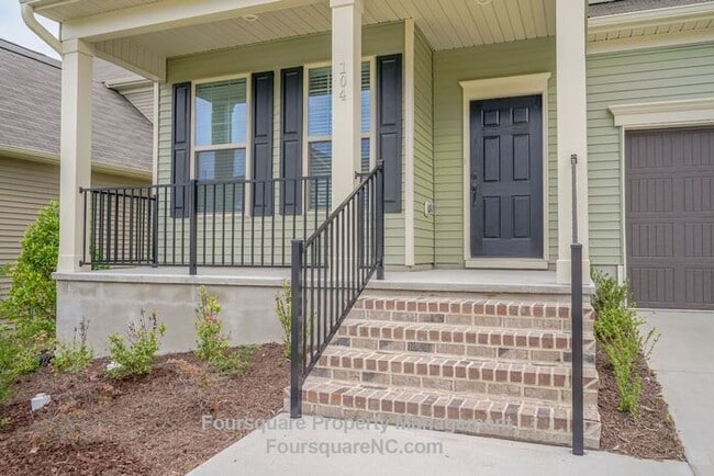 Photo - Spacious Single-Family Home with 1st Floor Office, Loft & Fenced Backyard , Includes Washer/Dryer