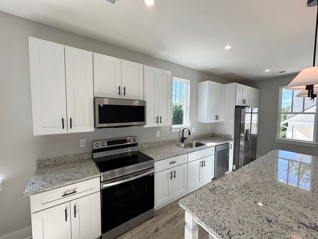 2703 Clark St Unit 2703 Clark St Unit A