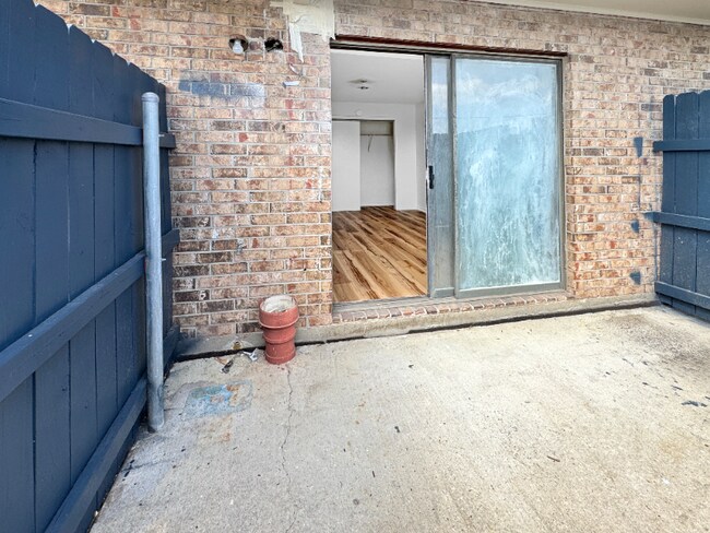 Photo - 4289 Lac Saint Pierre Dr Unit 106