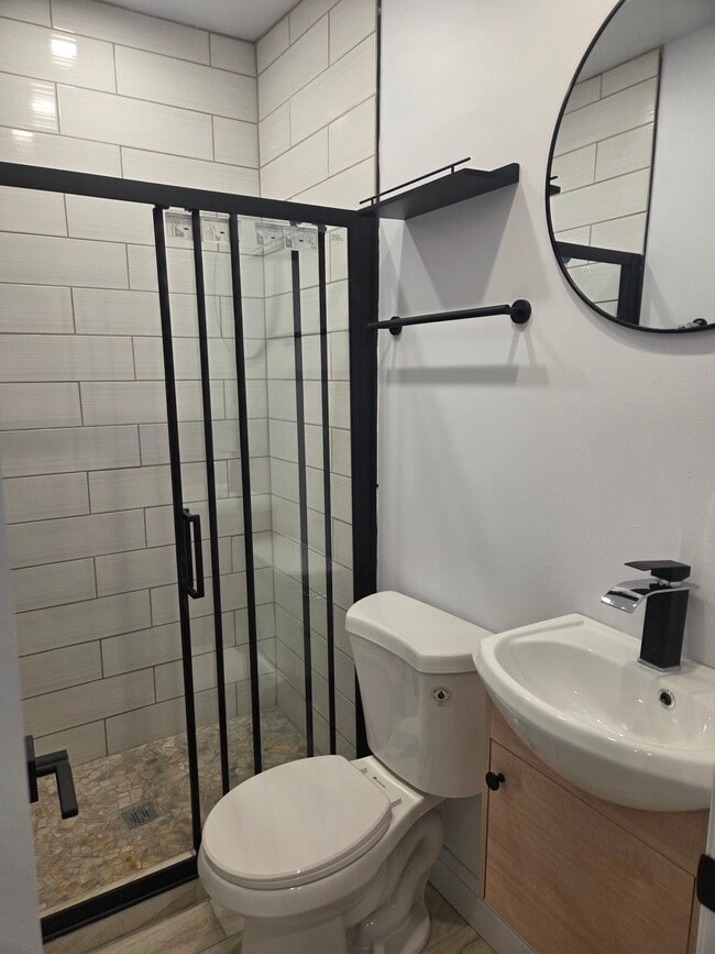 Photo - 3408 Goodman St