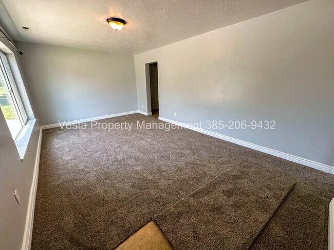 Photo - 3506 Eccles Ave