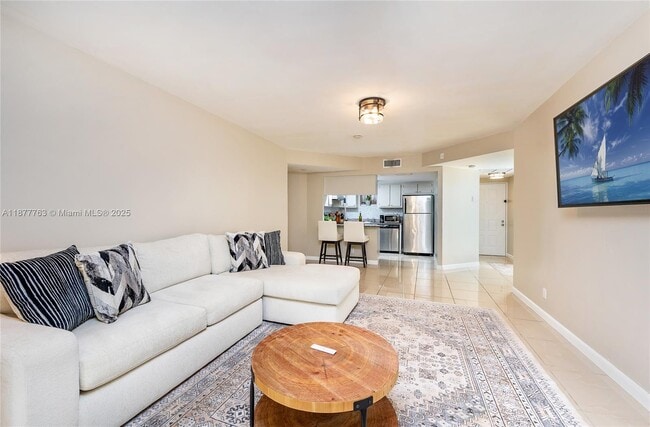 Photo - 8290 Lake Dr Unit 338