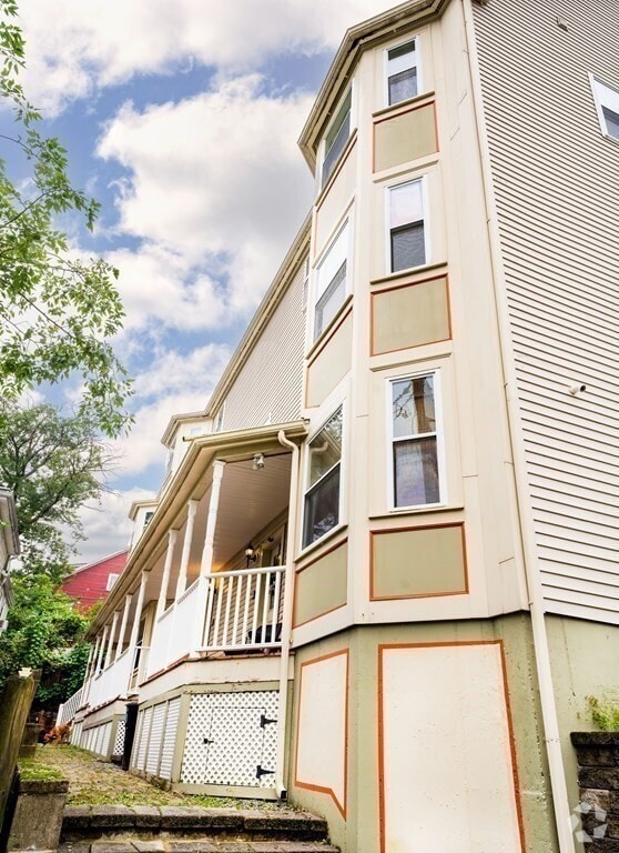 Building Photo - 15 Downer Ct Unit 1 Rental