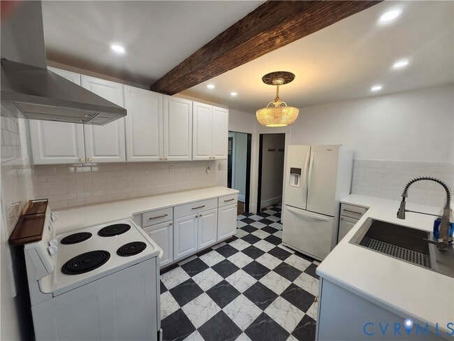 Building Photo - 4810 Grove Ave Unit A