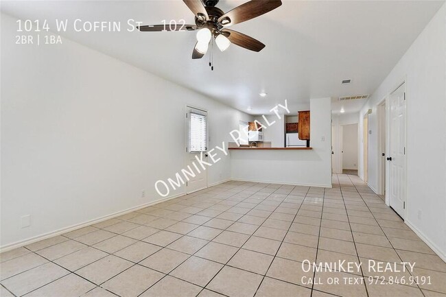 Photo - 1014 W Coffin St Unit 102