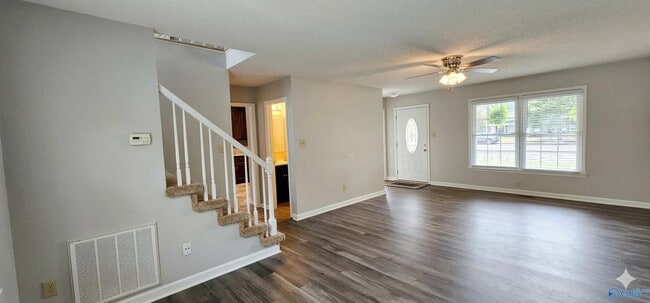 Photo - 140 Teal Park Ln