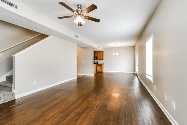 Photo - 106 Nick Price Dr