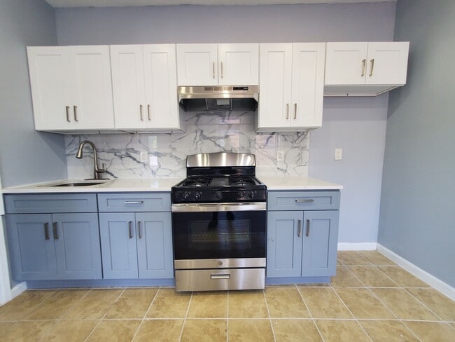 Photo - 646 Kennedy Blvd Unit 1