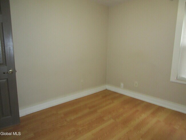 Photo - 1303 8th Ave