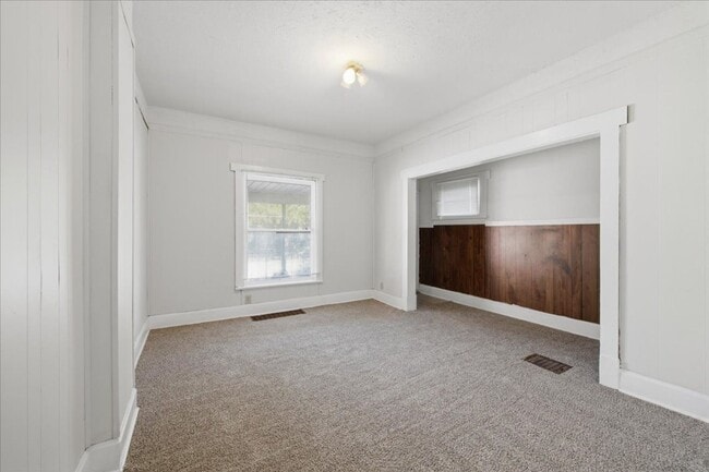 Photo - 53 N 5th Ave
