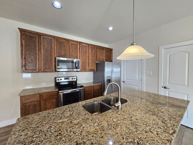 727 Gristmill Dr