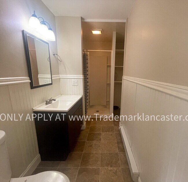 853 Manor St Unidad 4
