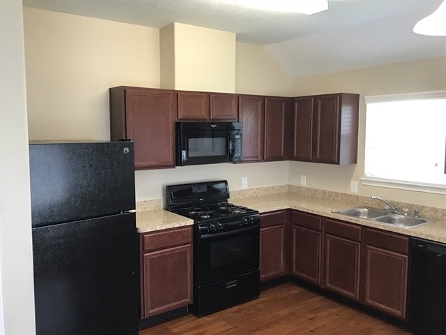 Photo - 8727 Doskocil Dr