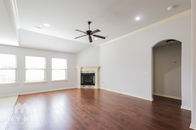 Photo - 2403 SW Worthington Ave