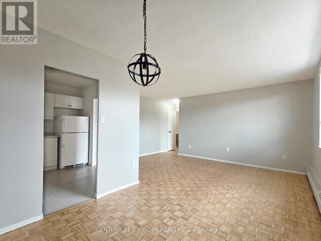 Photo - 90 Holgate St