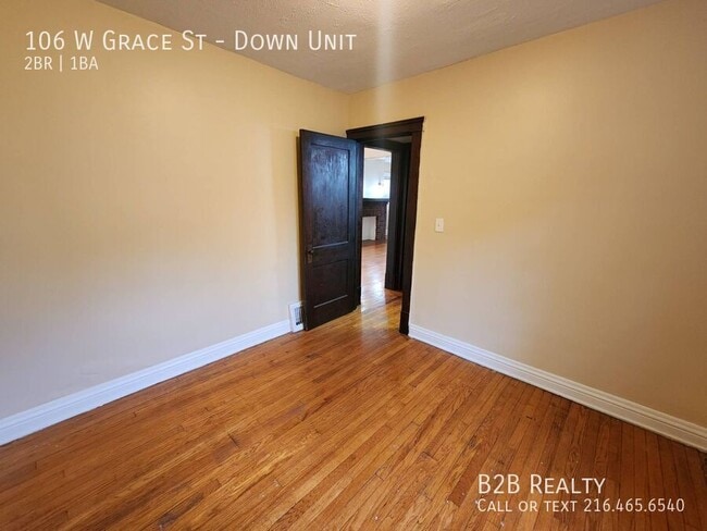 Photo - 106 W Grace St Unidad Down
