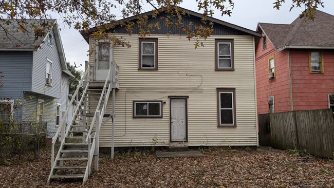 Photo - J & D Family Properties (719 Prospect Ave) Unit 1