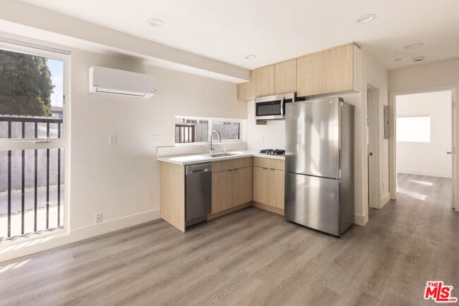 Photo - 5456 Barton Ave