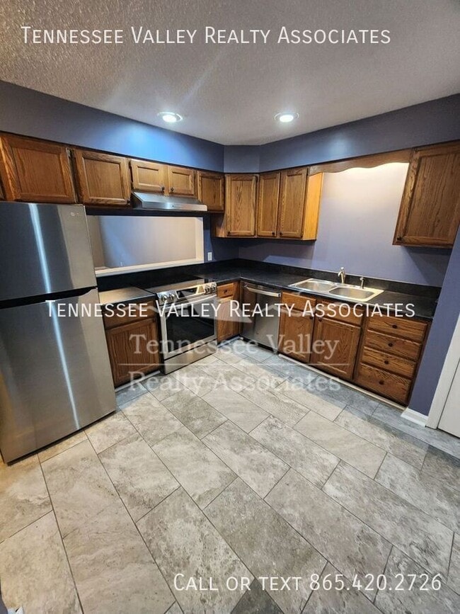 Photo - 433 Bramblewood Ln