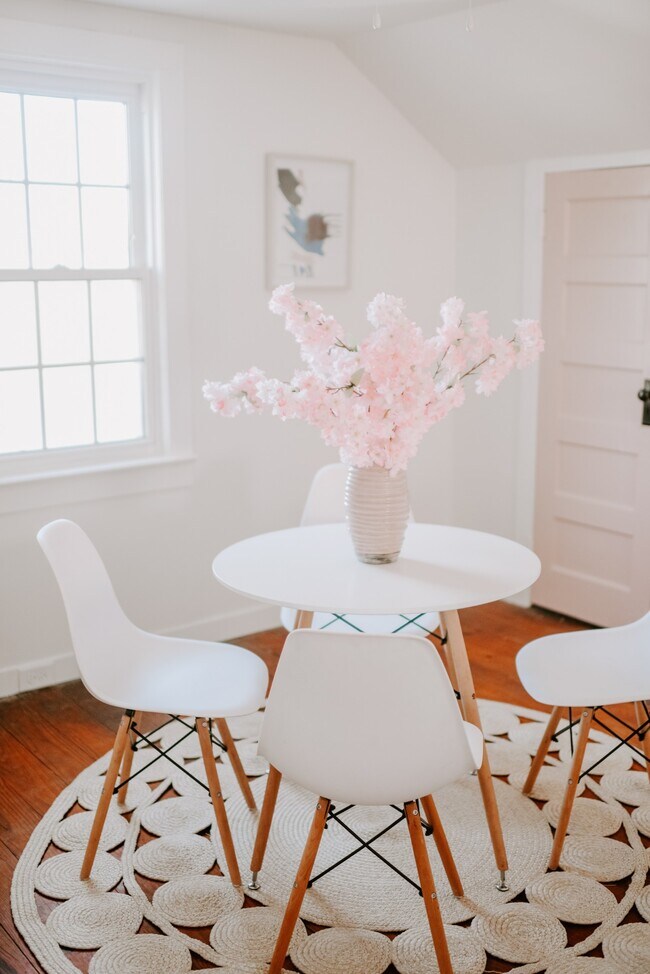 Photo - The Pink House