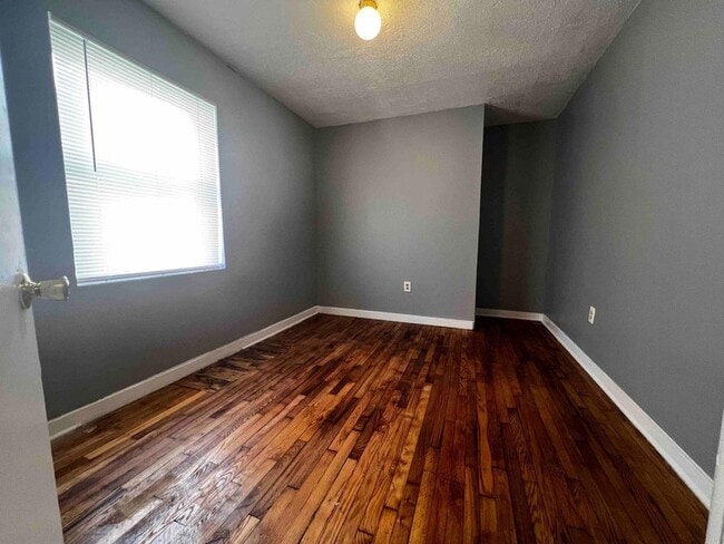 Photo - 3212 28th St SE Unit B