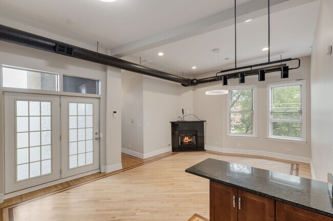 Photo - 5014 S King Dr
