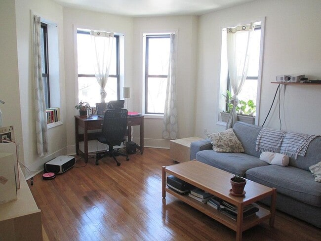 *Pictures are representative samples of the advertised unit. In some cases, the actual units you tou - 1161 Commonwealth Ave Unit 33