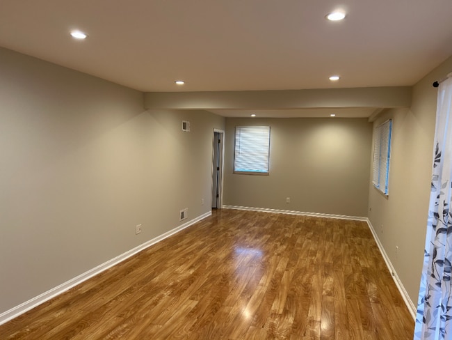 Photo - 5520 Halwis St