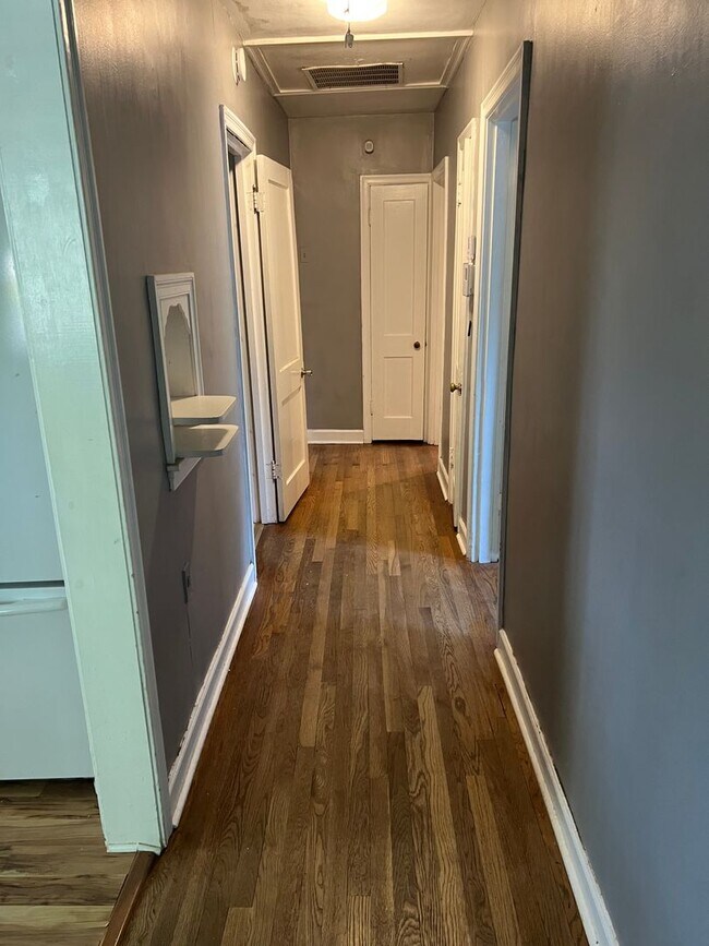 3 bed, 1 bath near the University of Memphis House House Rental in