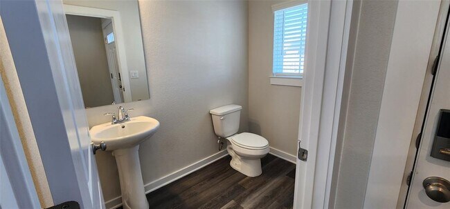 Photo - 2228 Delano Dr