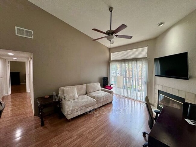 Photo - 42140 Lyndie Ln Casa