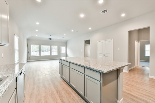 Photo - 3911 Sugardale St