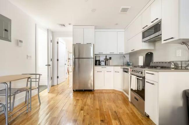 Photo - 546 Monroe St Unit 1 bed, 1.5 bath Brooklyn Apartment