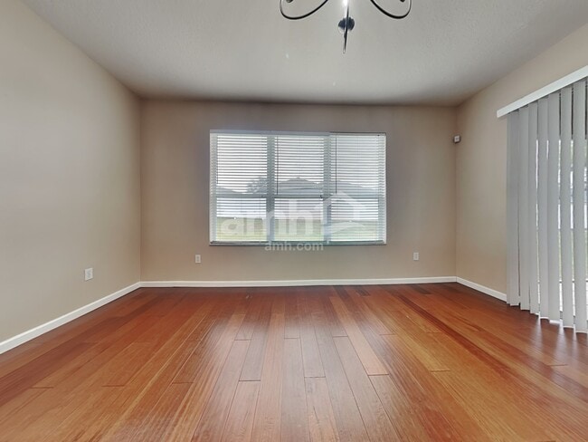 Photo - 1601 Acorn Leaf Ct