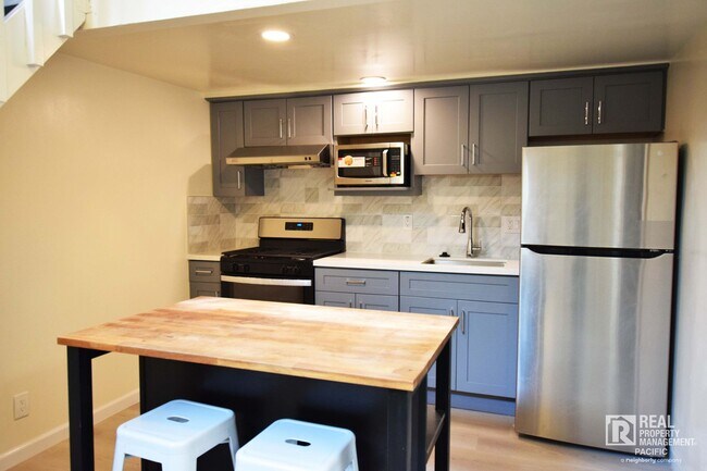 Photo - 1710 Martin Luther King Jr Way Unit C