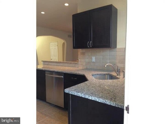 95 Linden Ave Unit B