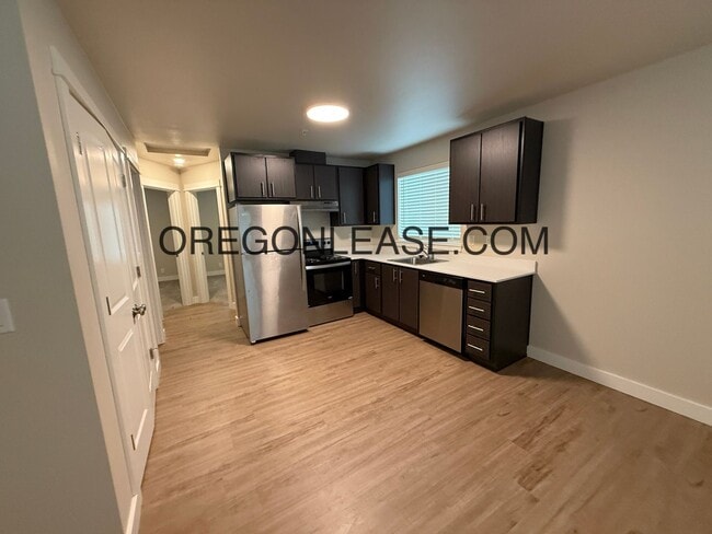 Photo - Newer 2-Bedroom Apartment located off Jasp... Unit 4004 Horace st #8