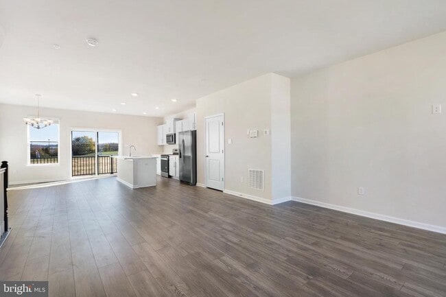 Photo - 420 Herringbone Wy