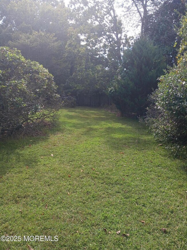 Photo - 176 Amberly Dr