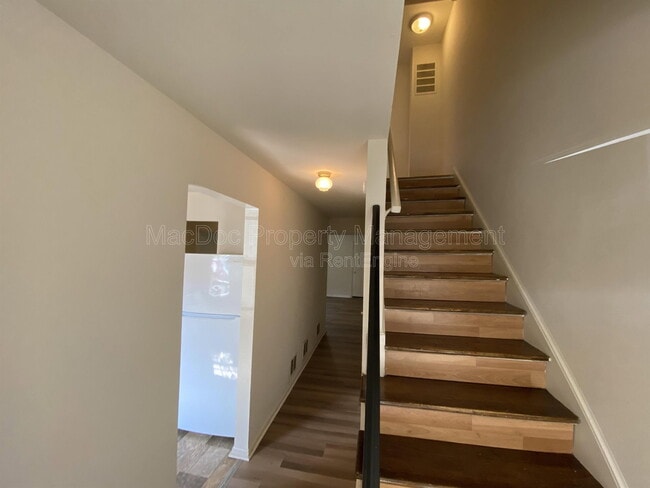 Photo - 706 Olde Greenwich Cir