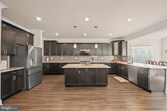 Photo - 1281 Backbone Wy