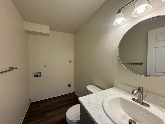 Photo - 943-945 99th St E Unit 945