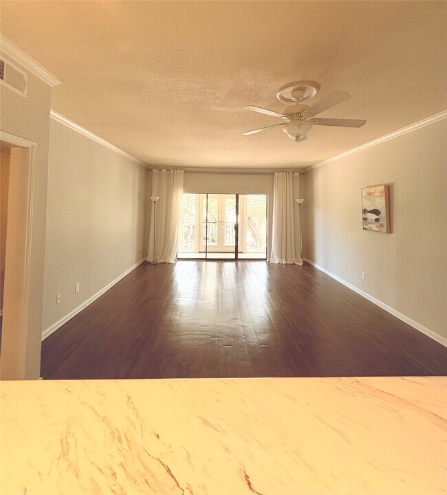 Photo - 2475 Underwood St Unit 382
